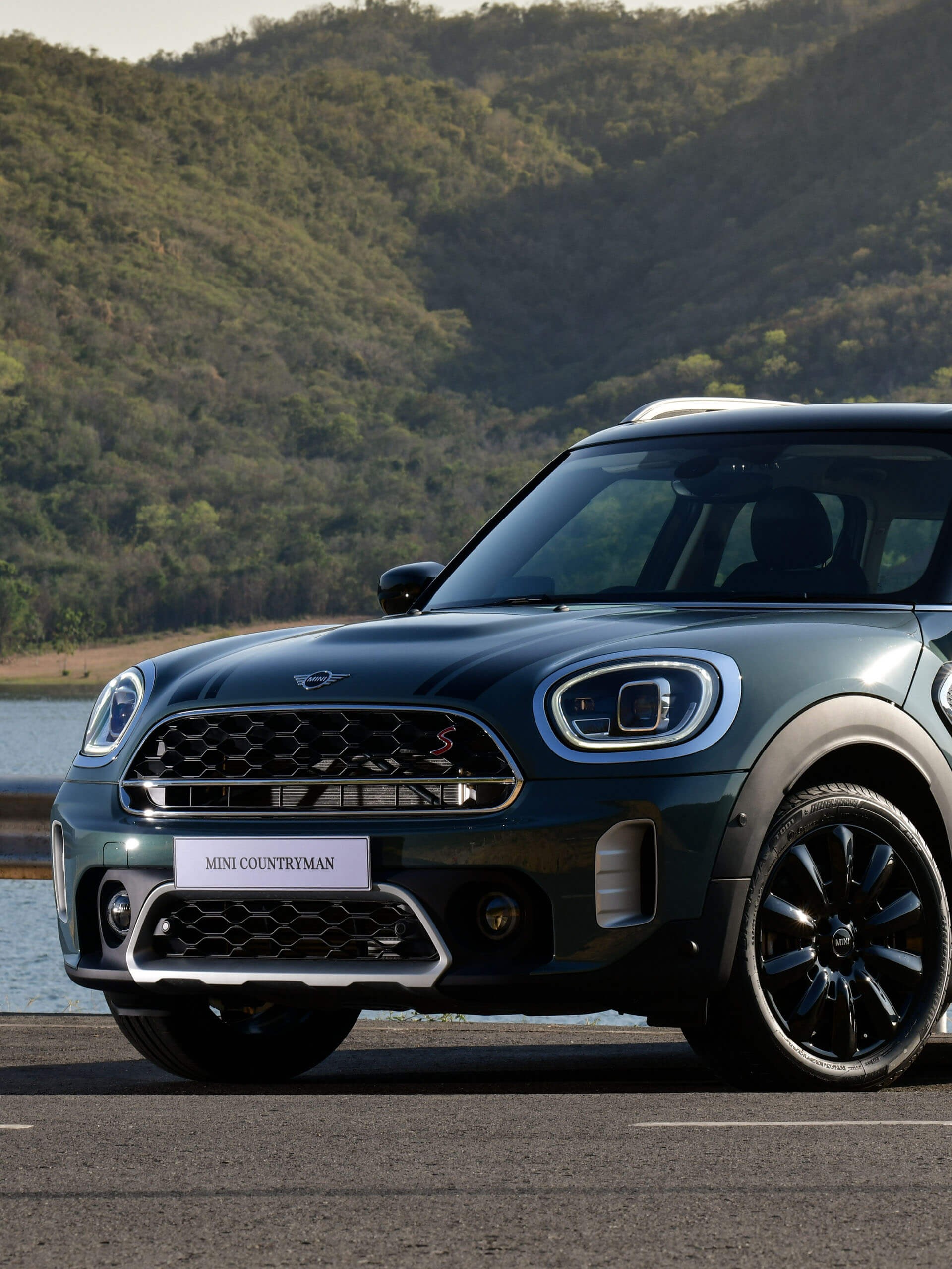 THE NEW MINI COUNTRYMAN